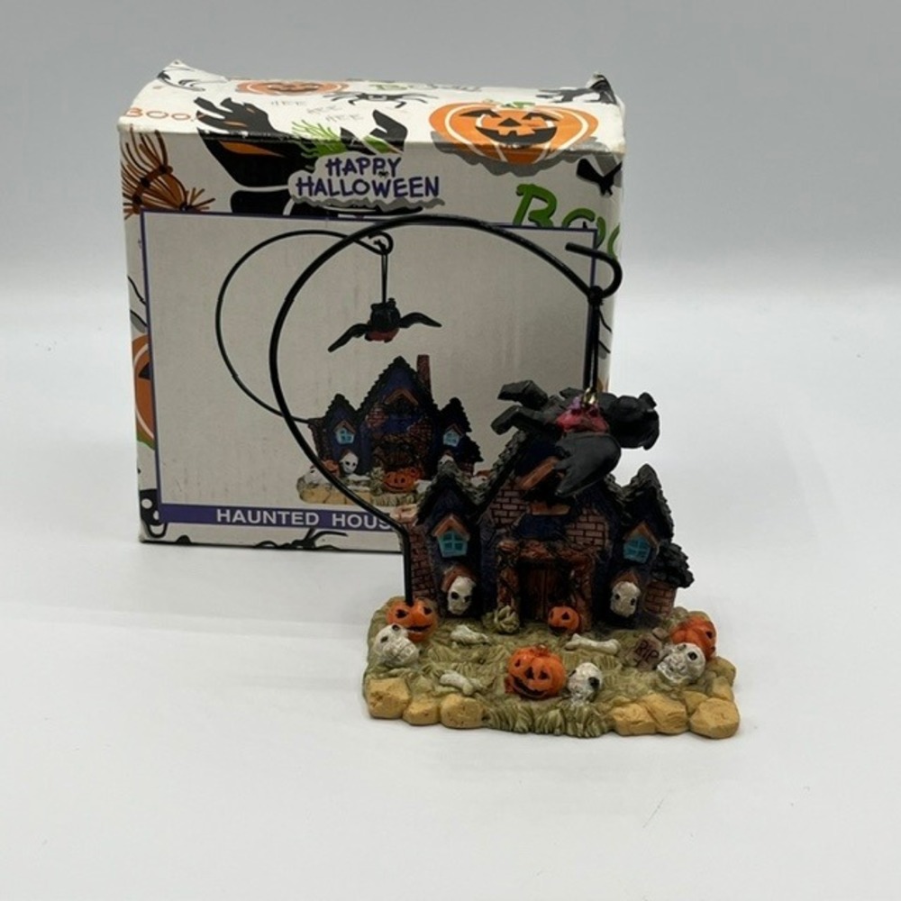 World Bazaars Haunted House Figurine Halloween Decor Bat Pumpkins Skulls 86058